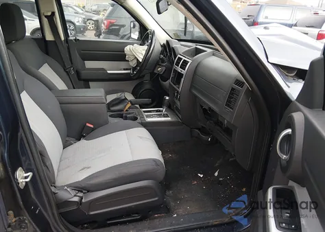 2008 Dodge Nitro Slt/Rt from USA, damaged, VIN 1D8GU58K48W101980